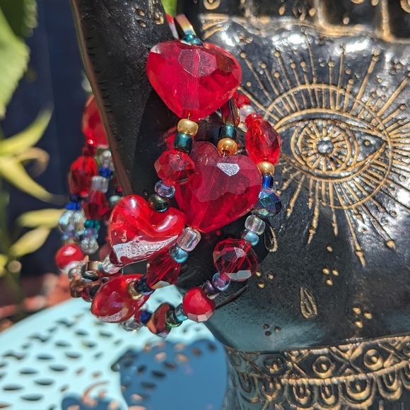 Red Hearts & Hematite Beads Bracelet Crystals Glass Beads Handmade Artisan Bling - Picture 3 of 12